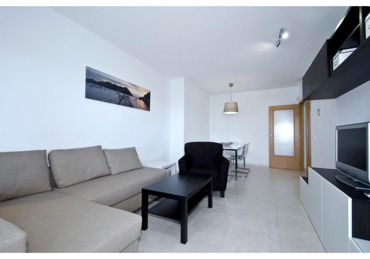 Uhc Paradise Village Family Complex Salou